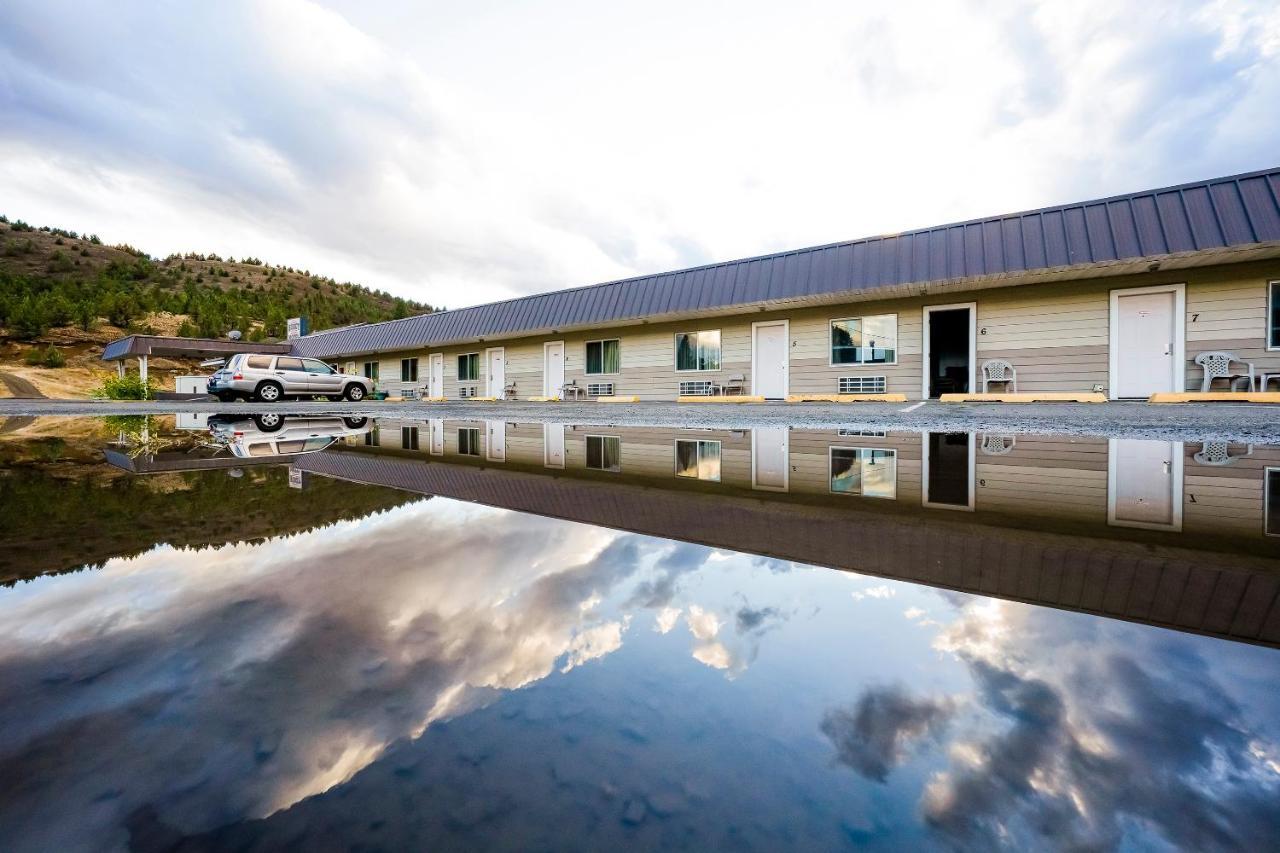 Oyo Riverside Inn John Day Or Eksteriør billede